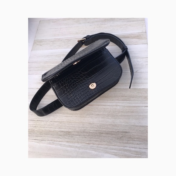 Black leather fanny pack - Picture 4 of 5